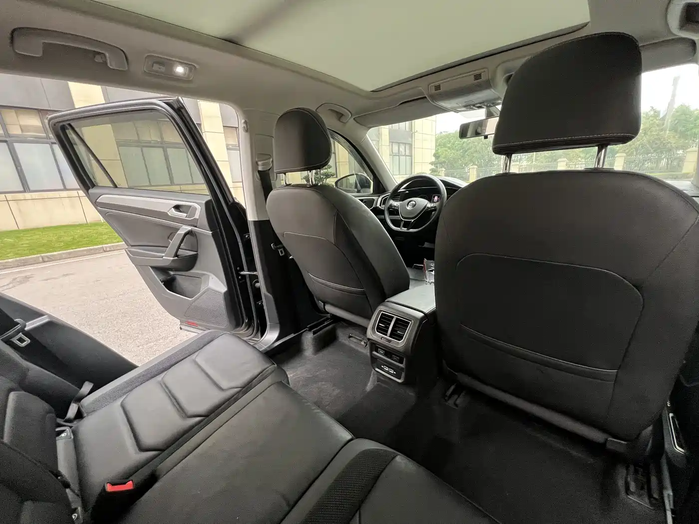 Volkswagen Tayron 2020 280TSI 2WD Luxury Smart Edition фото 10