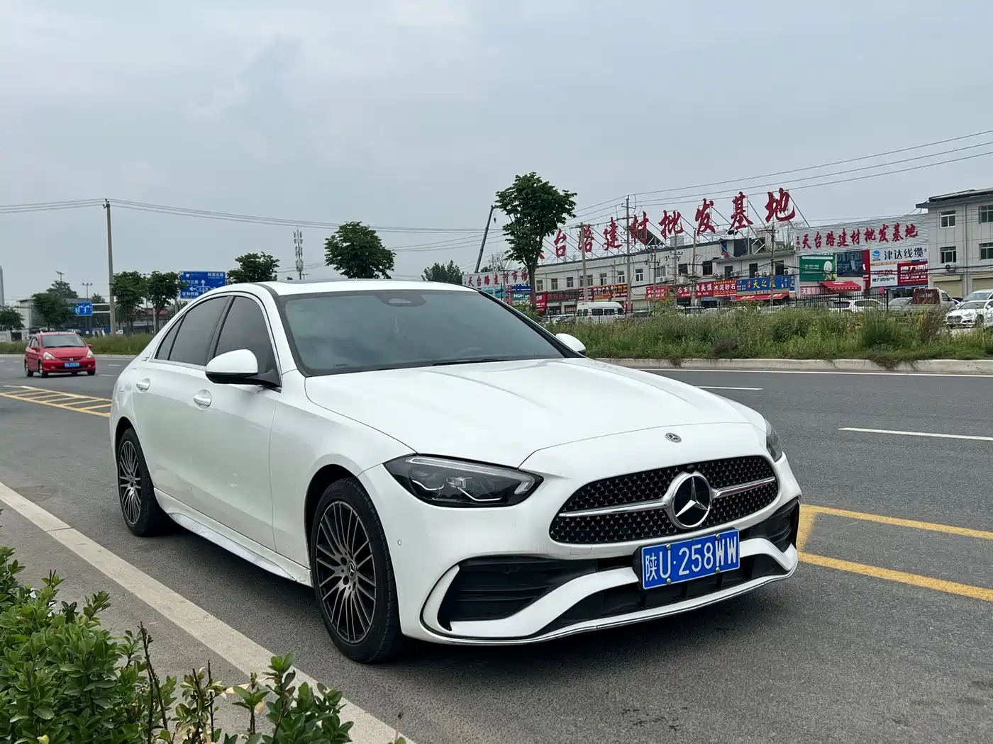 Mercedes-Benz C-Class 2024 C 200 L Sport Edition фото 3