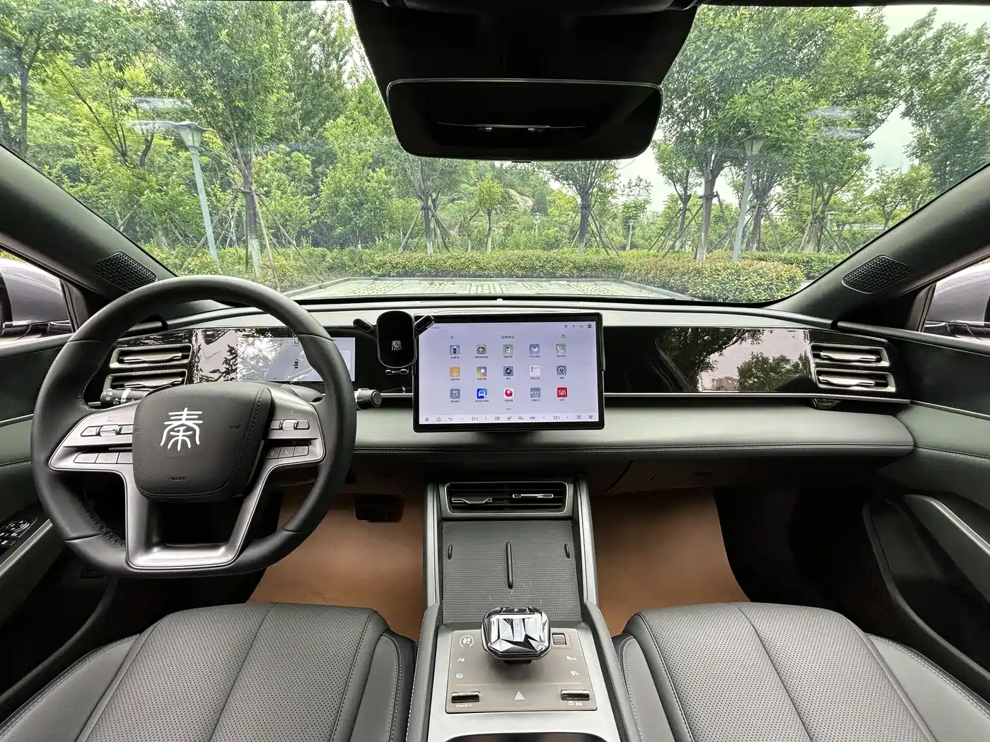 BYD Qin L 2025 DM-i Smart Drive Edition 80KM Leading фото 11