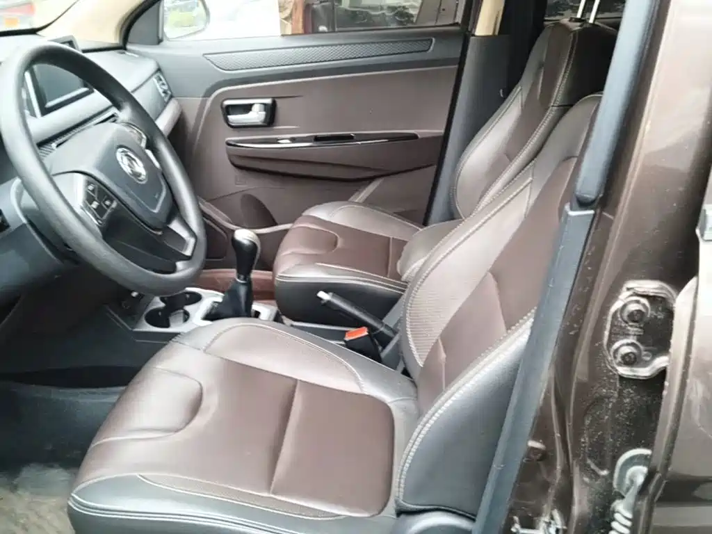 Dongfeng Fengguang Fengguang 330 2020 2019 1.5L 330S Manual Comfort China VI
