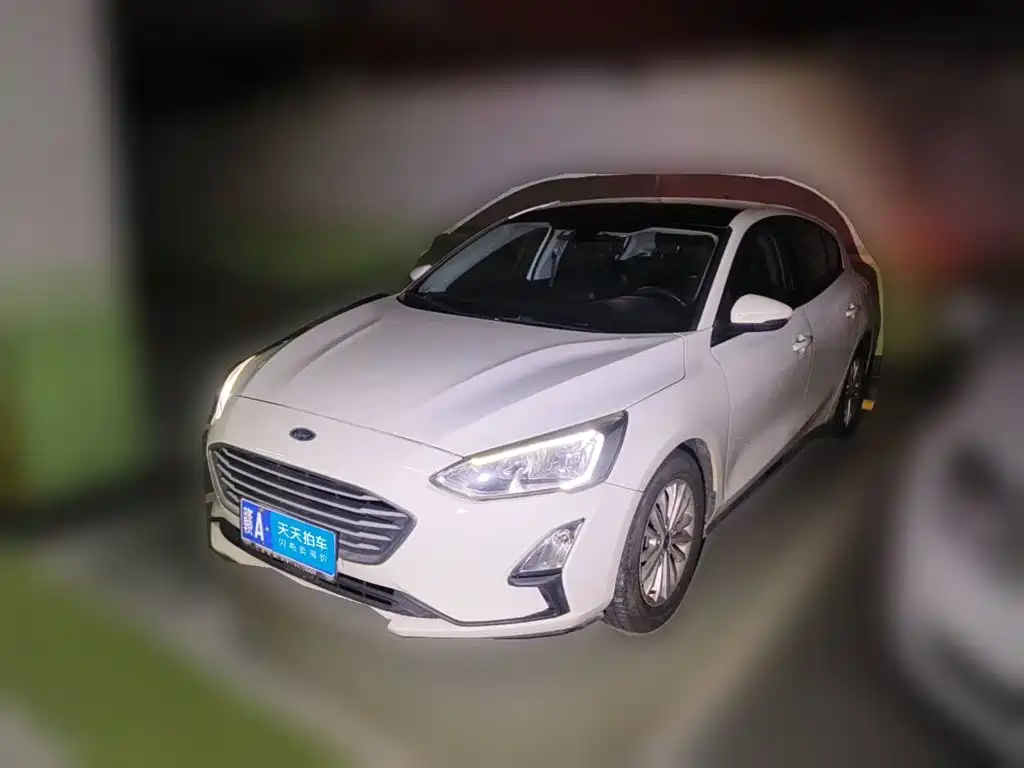 Ford Focus 2019 Hatchback EcoBoost 180 Automatic Fengchao