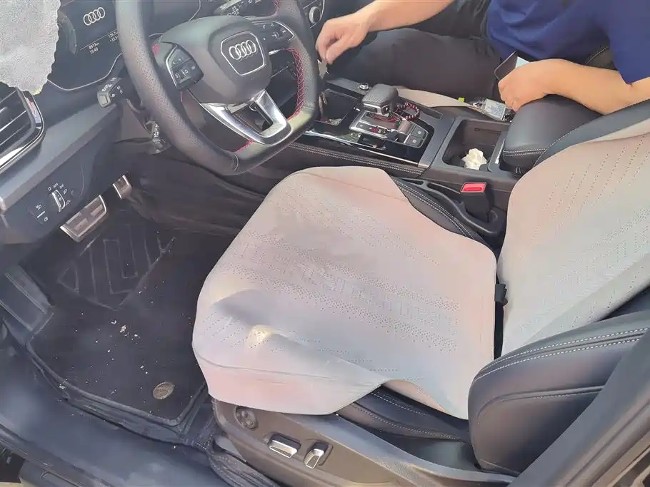 Audi Q5L 2024 Model 45 TFSI Luxury Dynamic фото 9