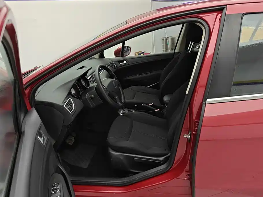 Peugeot 308 2015 2013 Model 1.6L Automatic Superior Style