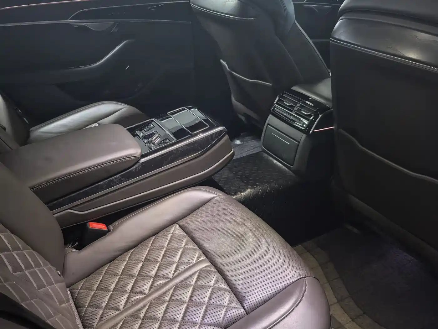 Audi A8 2021 A8L 50 TFSI quattro Comfort фото 10