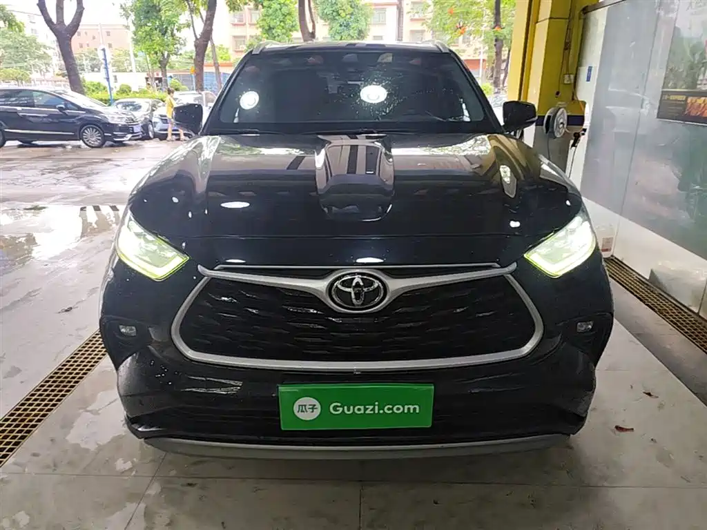 Toyota Highlander 2022 380T 4WD Premium 7-Seater фото 3