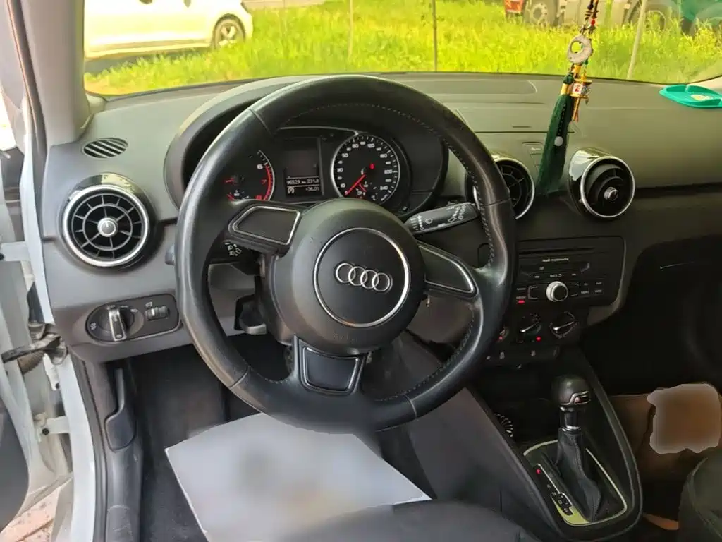 Audi A1 2017 2014 30 TFSI Technology