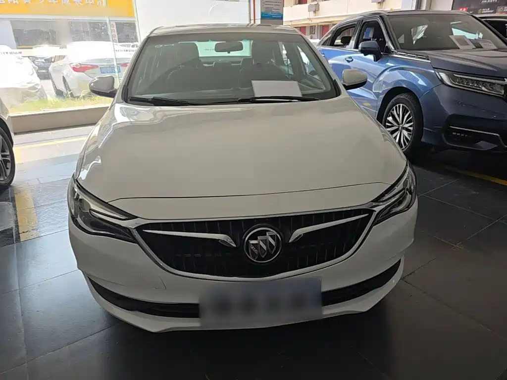 Photo 3 - Buick Excelle