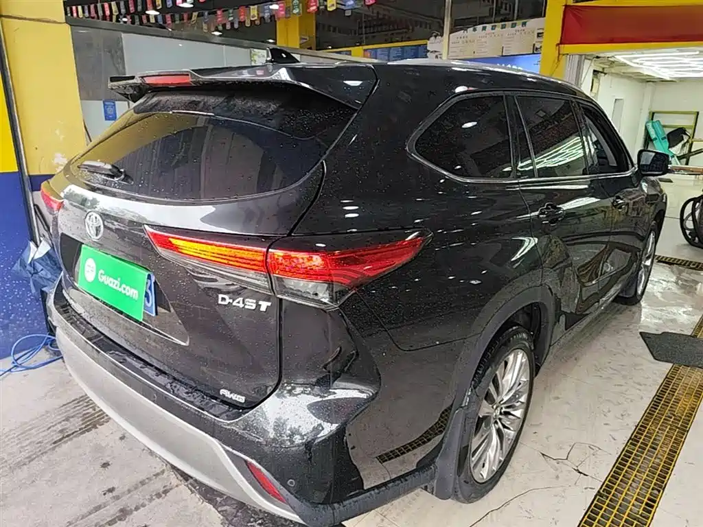 Toyota Highlander 2022 380T 4WD Premium 7-Seater фото 7