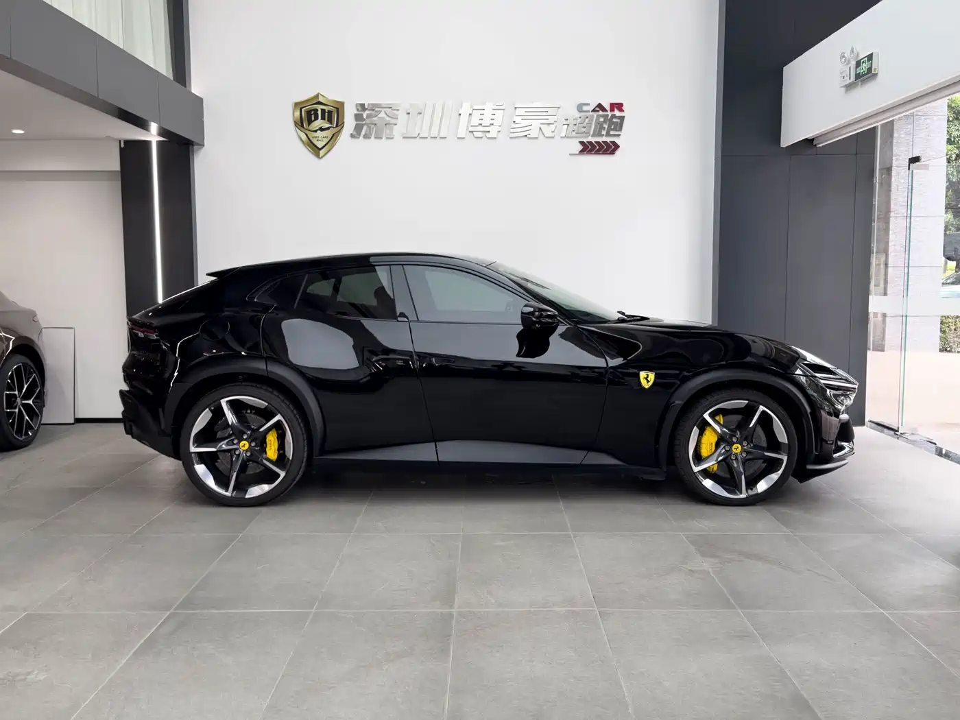 Ferrari Purosangue 2024 2023 6.5L V12