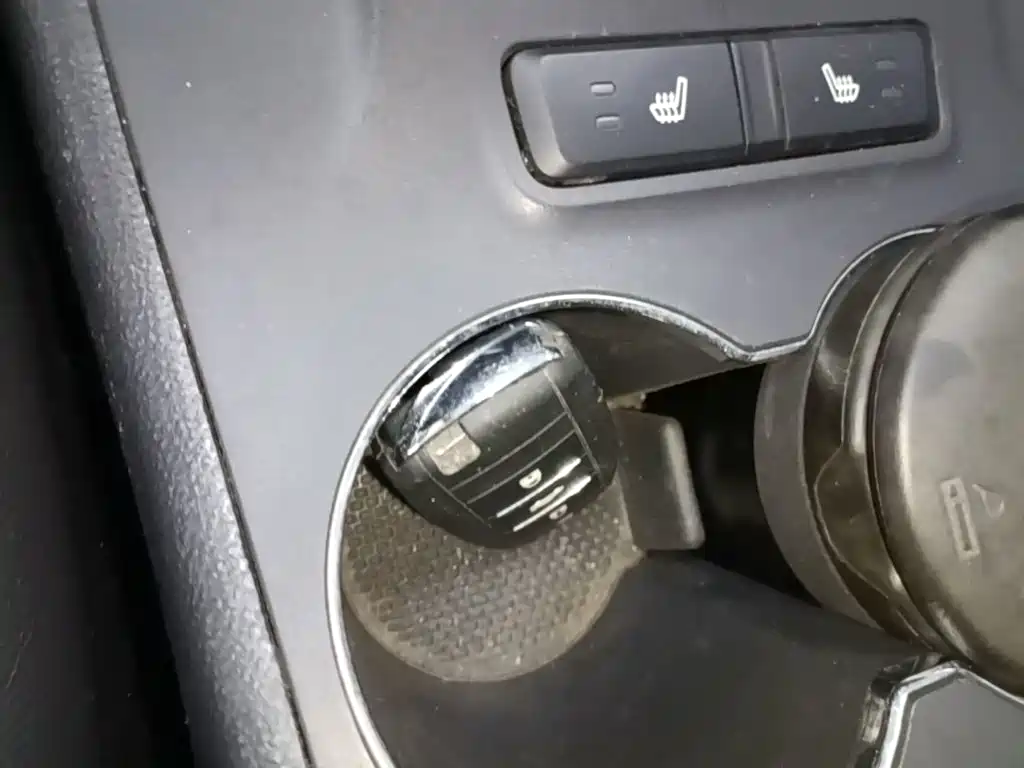 Photo 9 - Changan CS75
