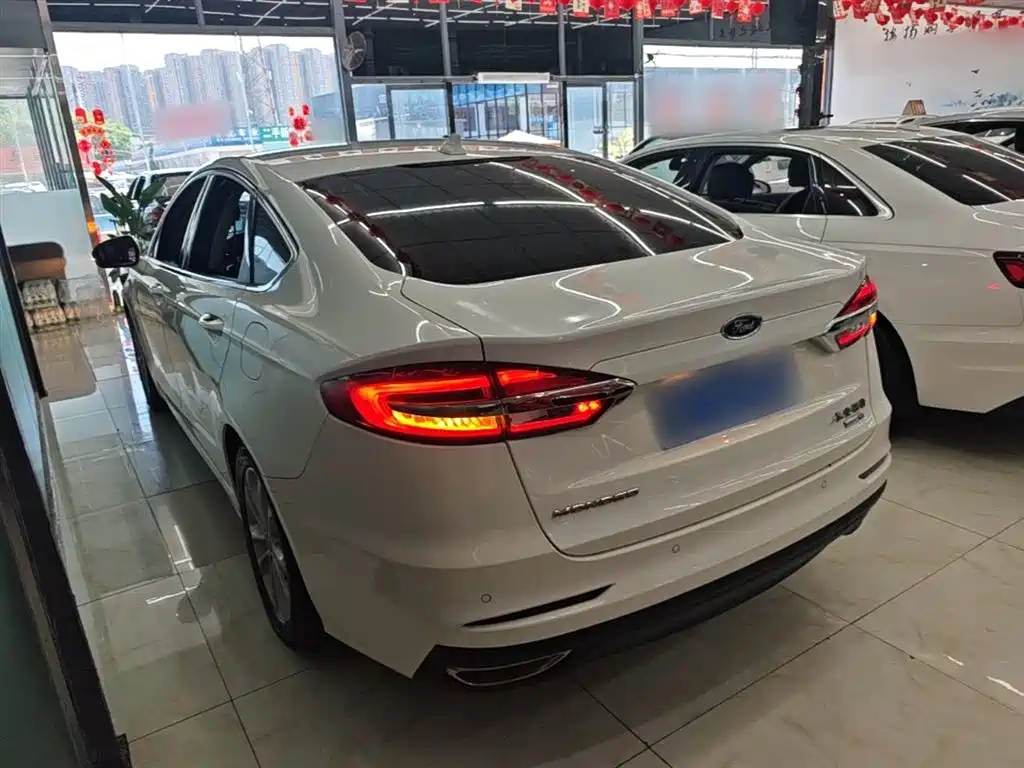 FORD MONDEO