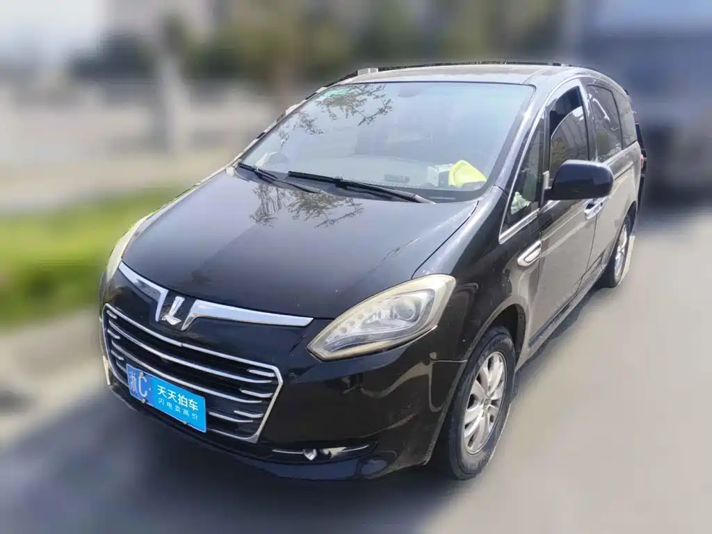 Luxgen Luxgen7 MPV 2016 — пригон из Китая