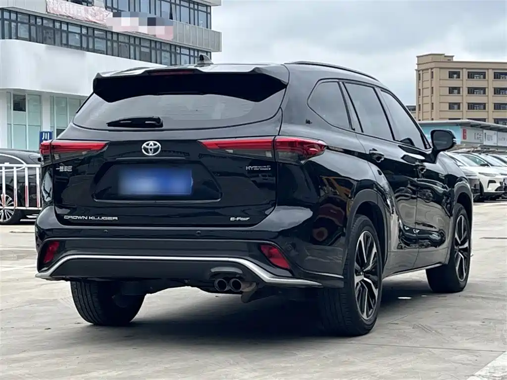 Toyota Crown Kluger 2022 2.5L HEV 4WD Luxury Edition фото 8
