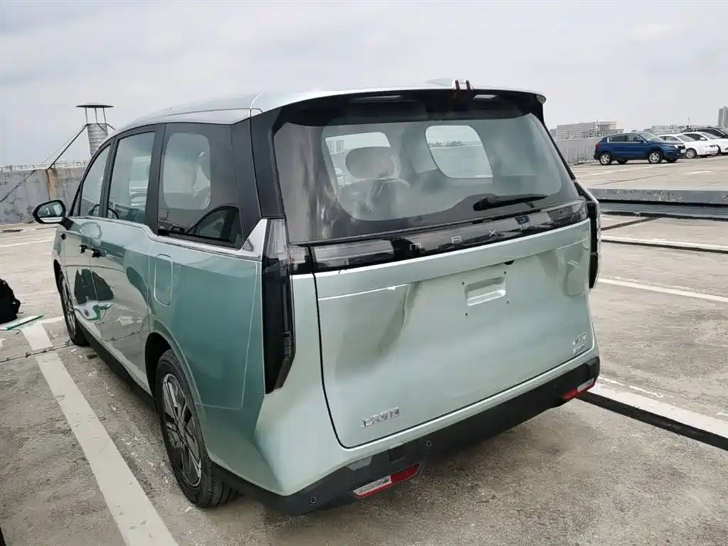 SAIC Maxus Dajia 7 2024 Facelift Super Hybrid Long Range Enjoyment Edition фото 5