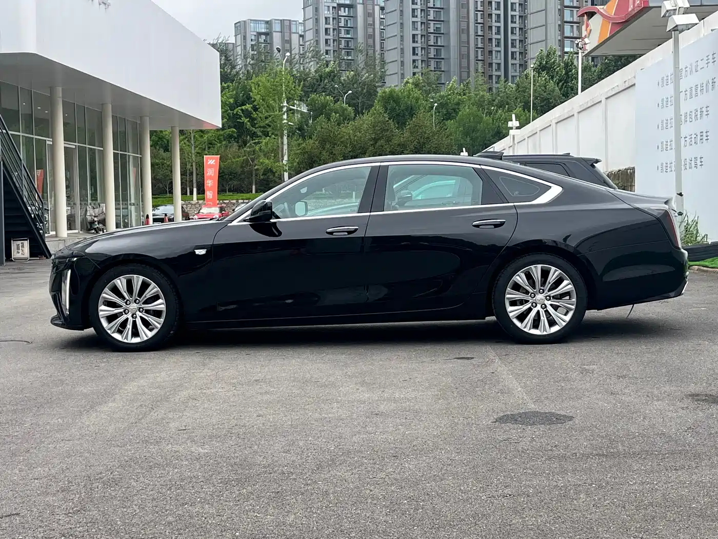 Cadillac CT6 2023 28T Premium Model фото 3