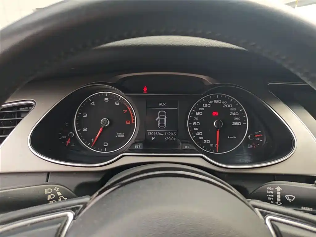 Audi A4L 2015 35 TFSI Auto Comfort фото 12