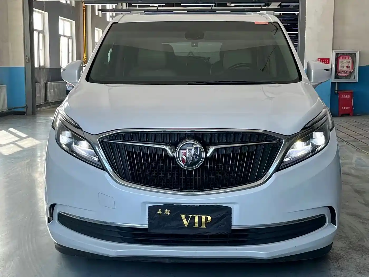 Buick GL8 2017 ES 28T Luxury China V фото 2