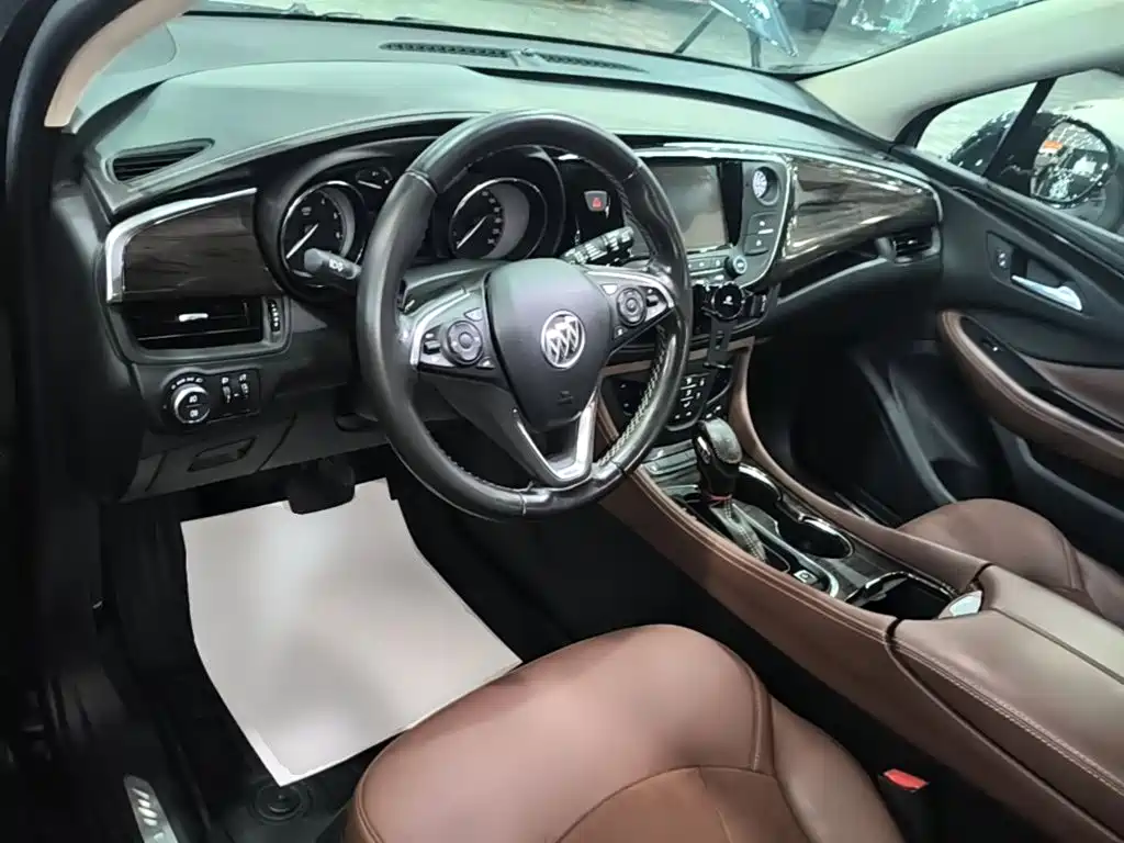 Фото 10 - Buick Envision Plus
