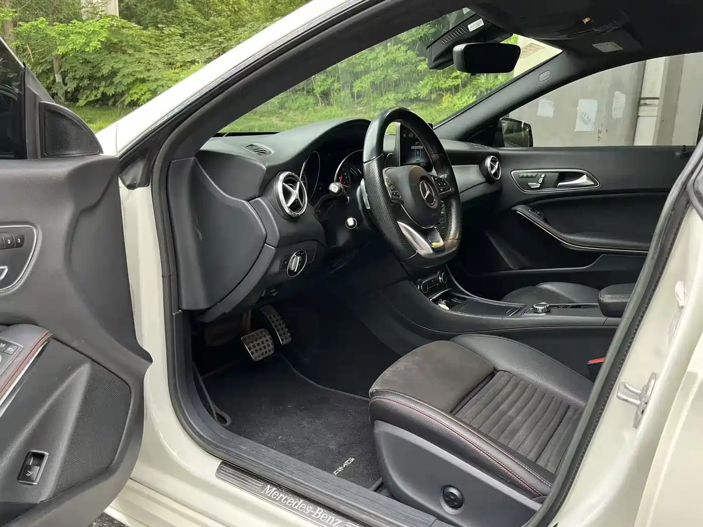 Mercedes-Benz CLA (Import) 2017 CLA 220 4MATIC фото 7
