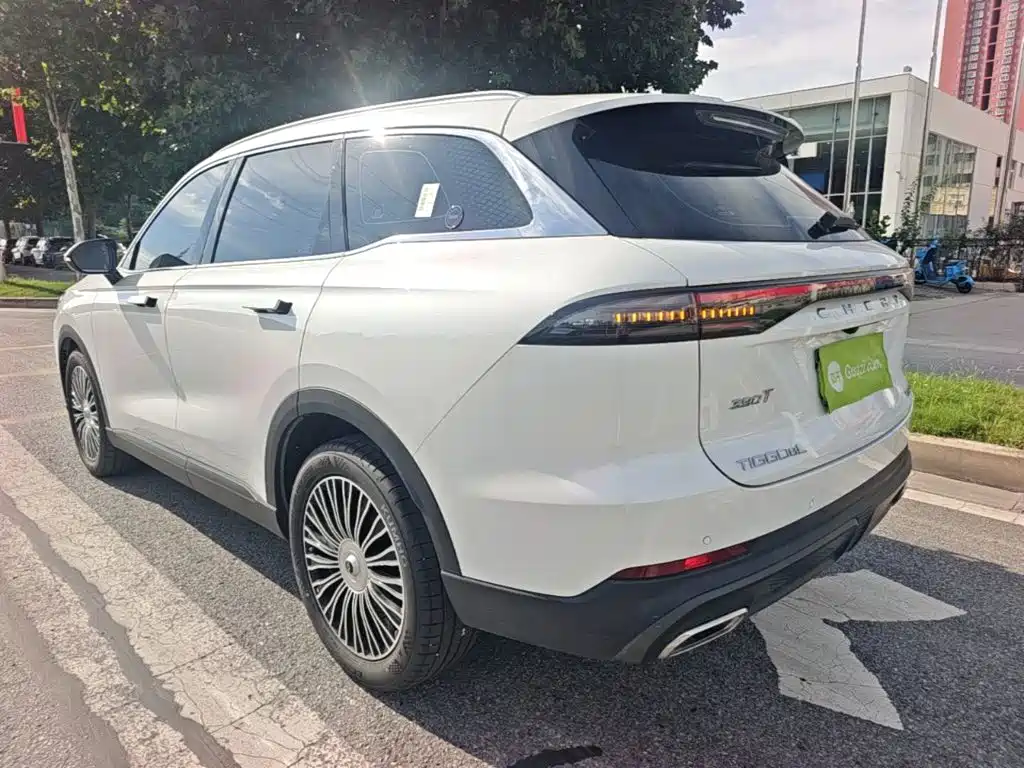 Chery Tiggo 8L 2025 2024 Model 2.0T 2WD Luxury 5-Seater