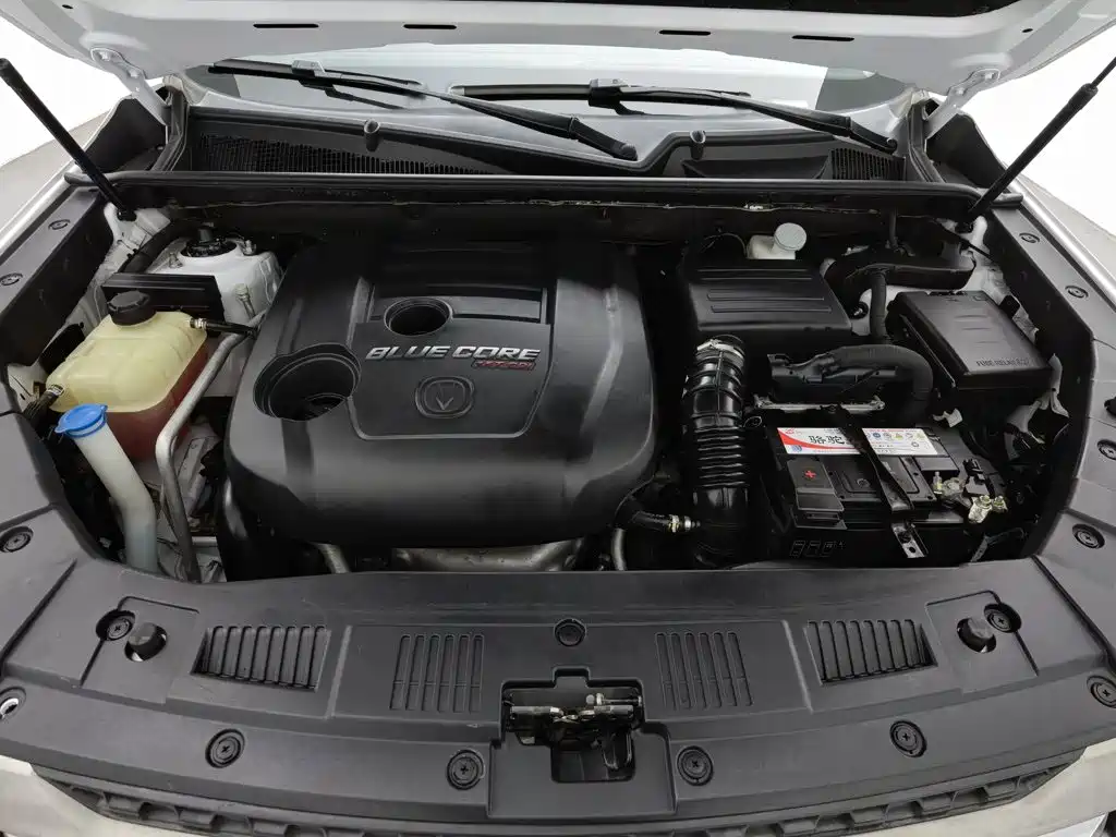 Фото 6 - Changan CS75
