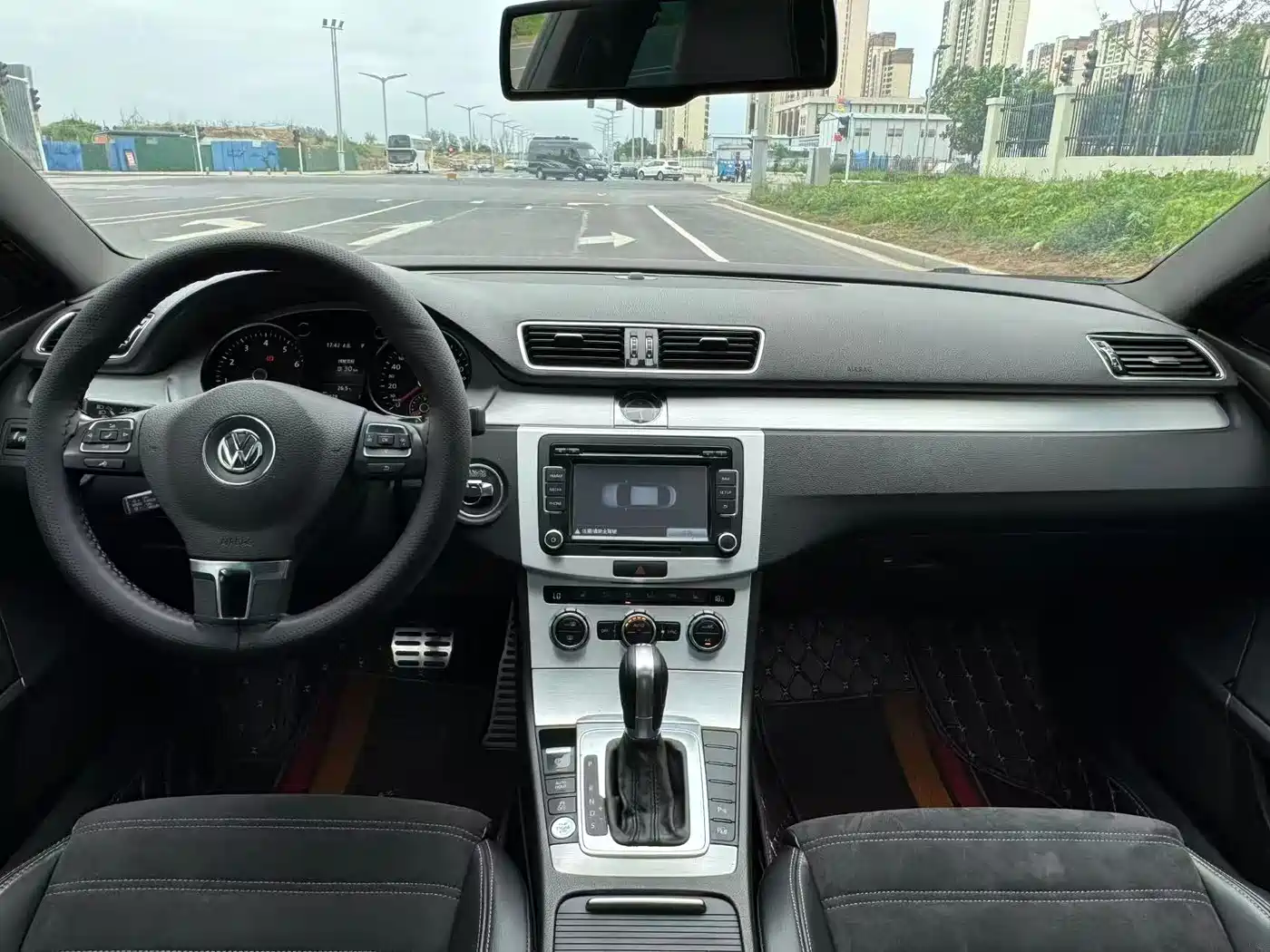 Volkswagen FAW-Volkswagen CC 2016 Model 1.8TSI Luxury фото 3