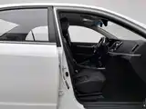 Фото 23 - Geely Vision