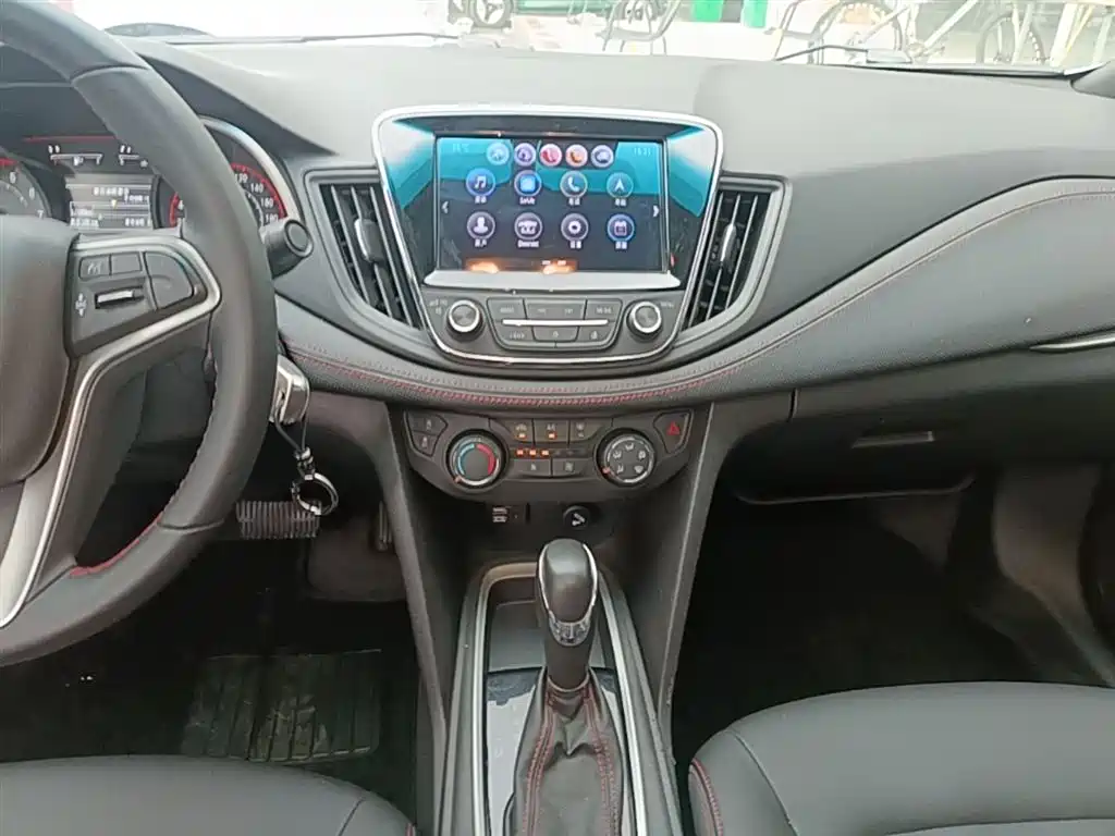 Chevrolet Monza 2019 RS 330T Auto Smooth Edition China VI фото 13