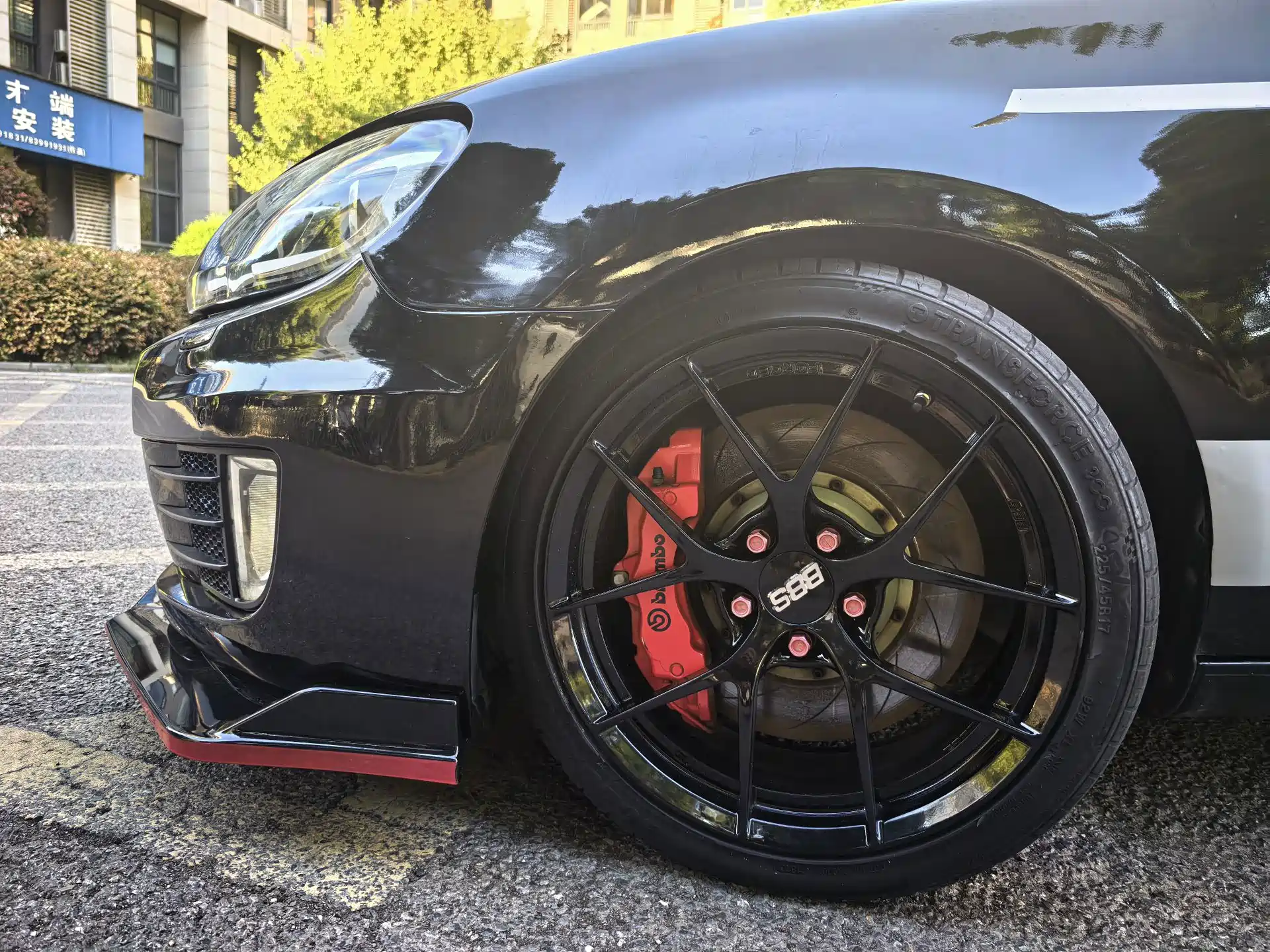 صورة 6 - Volkswagen Golf GTI