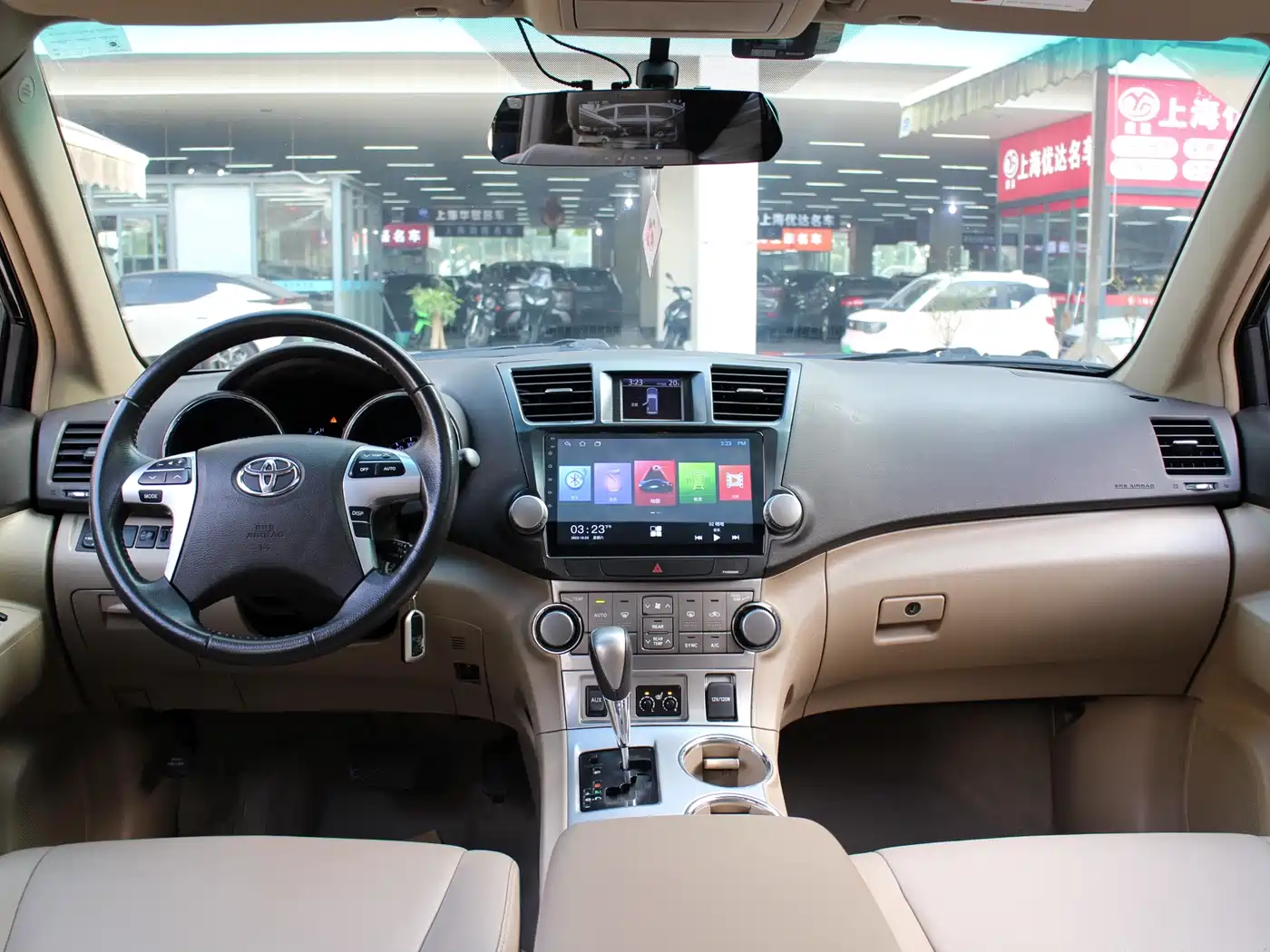 Toyota Highlander 2012 2.7L 2WD 7-Seater Luxury Edition фото 5