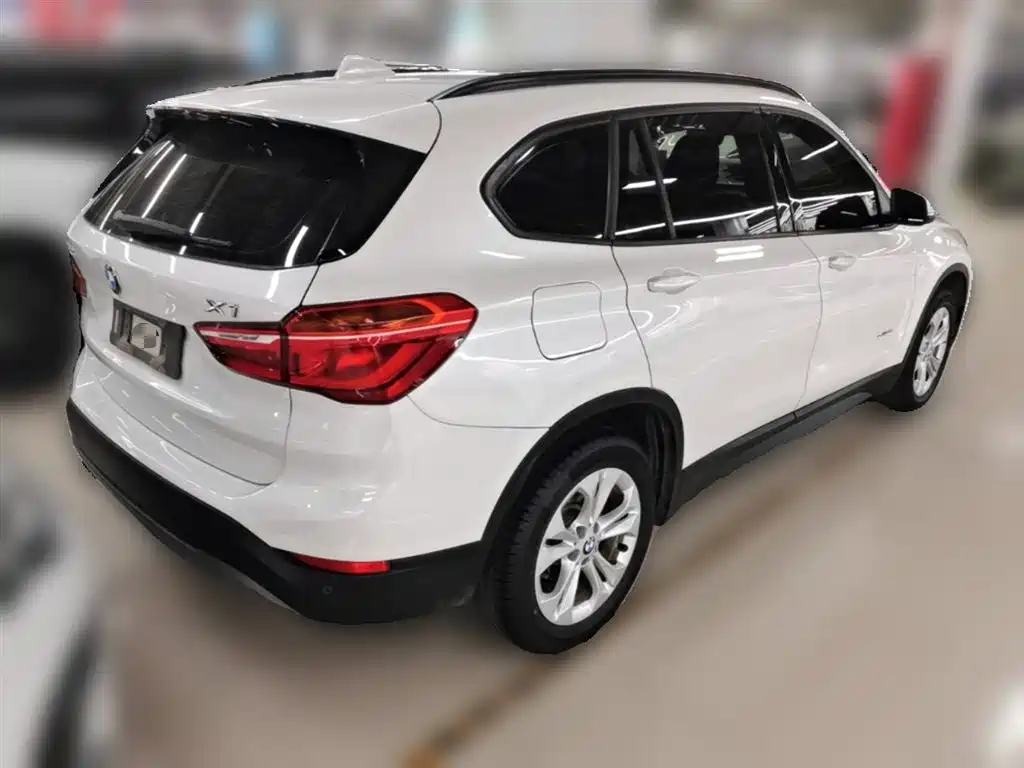 BMW X1 2016 sDrive18Li Premium Model фото 12
