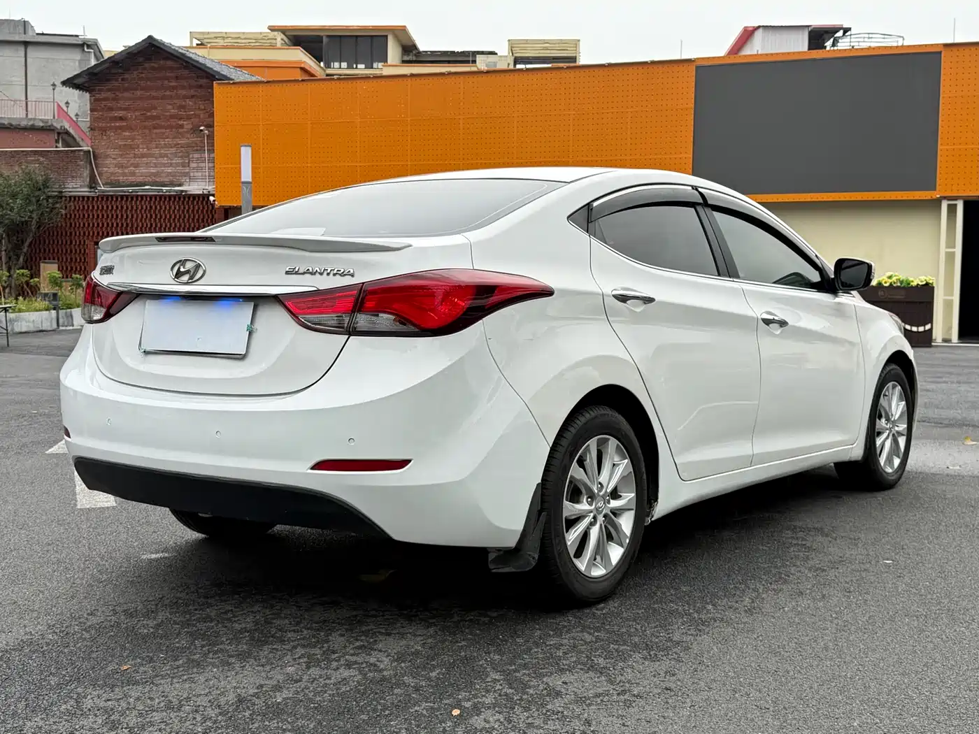 Hyundai Langdong 2016 1.6L Automatic Premium Edition фото 8
