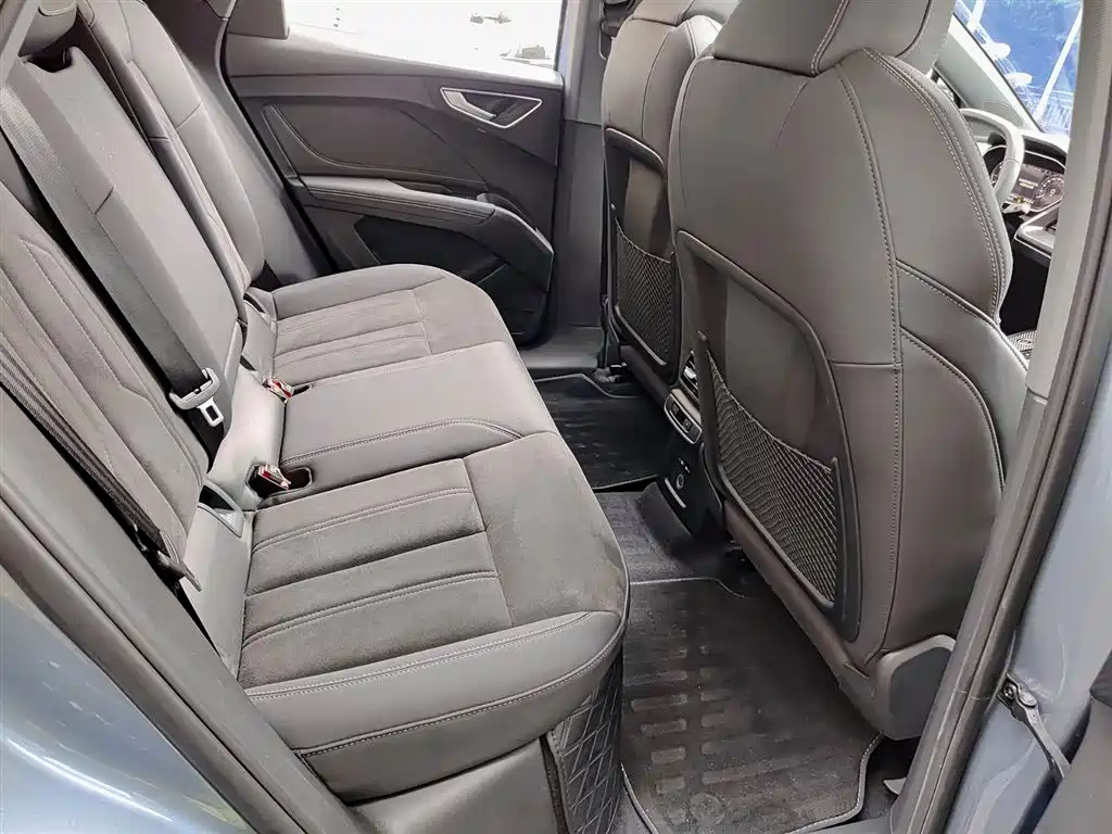 Audi Q4 e-tron 2022 40 e-tron Creation Edition фото 11