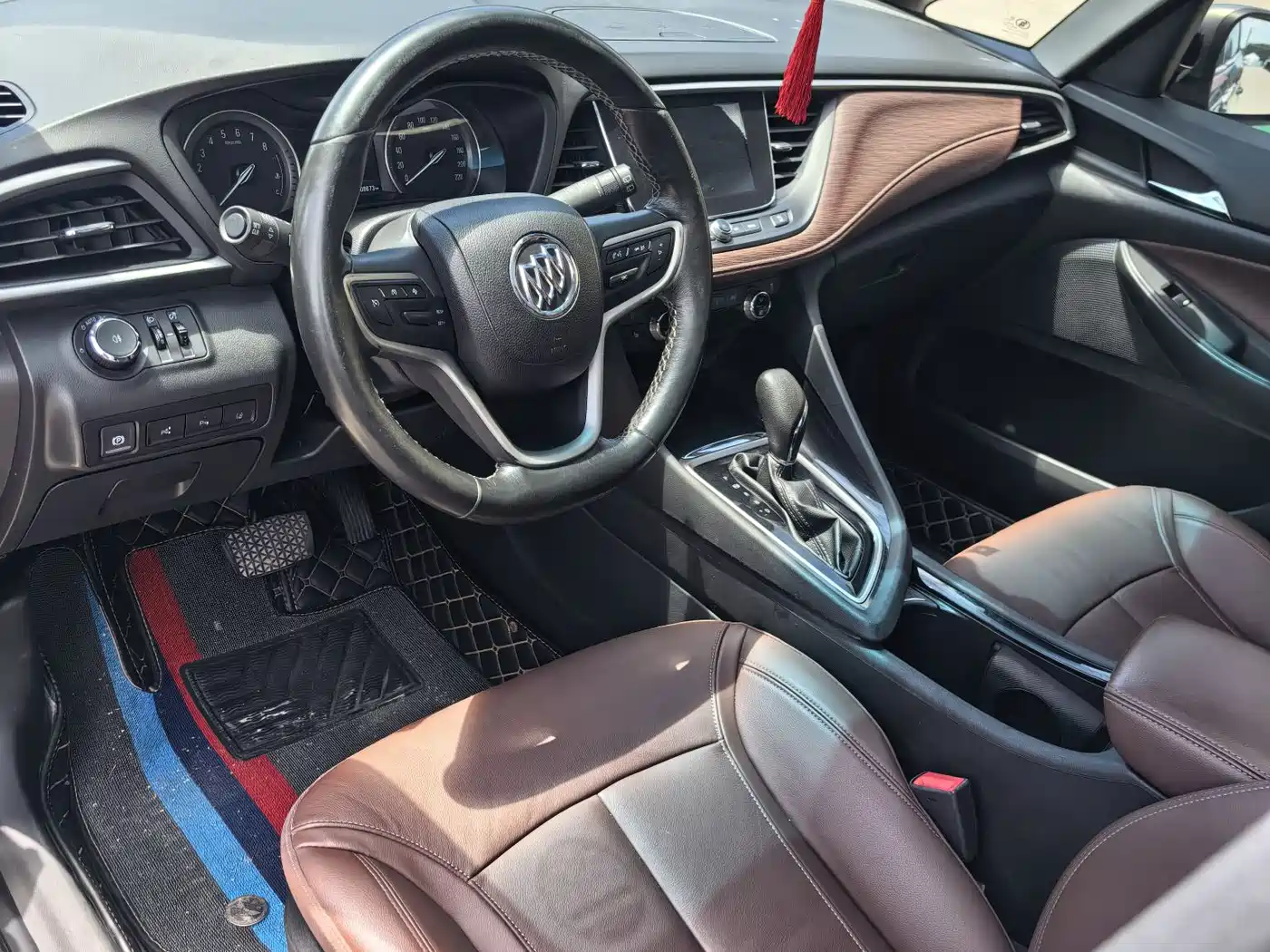Фото 9 - Buick GL6