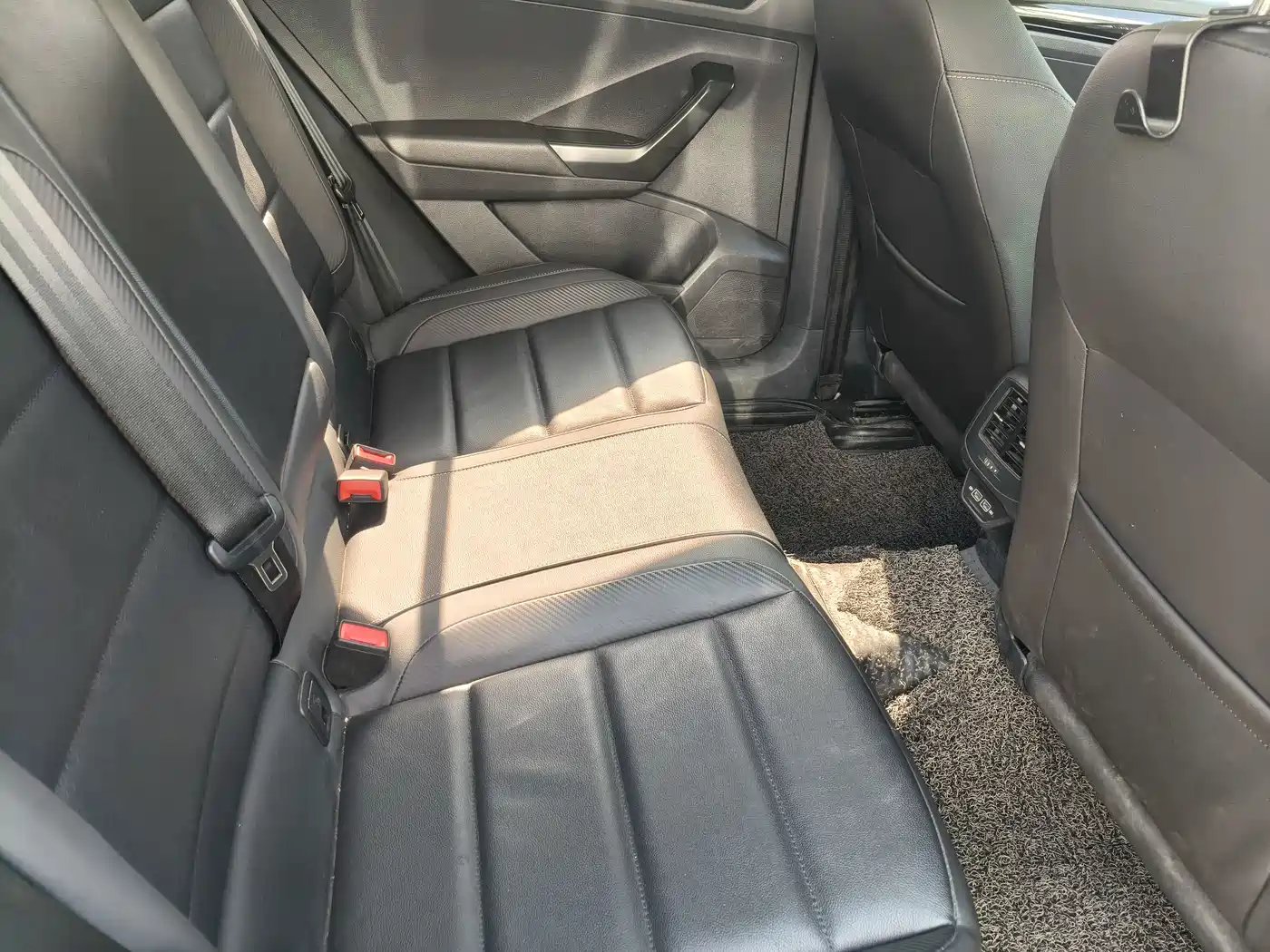 Volkswagen T-ROC 2020 280TSI DSG 2WD Comfort фото 8