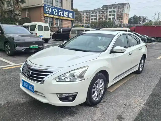 NISSAN TEANA
