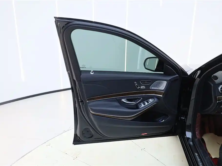 Mercedes-Benz S-Class 2017 S 320 L Luxury фото 16