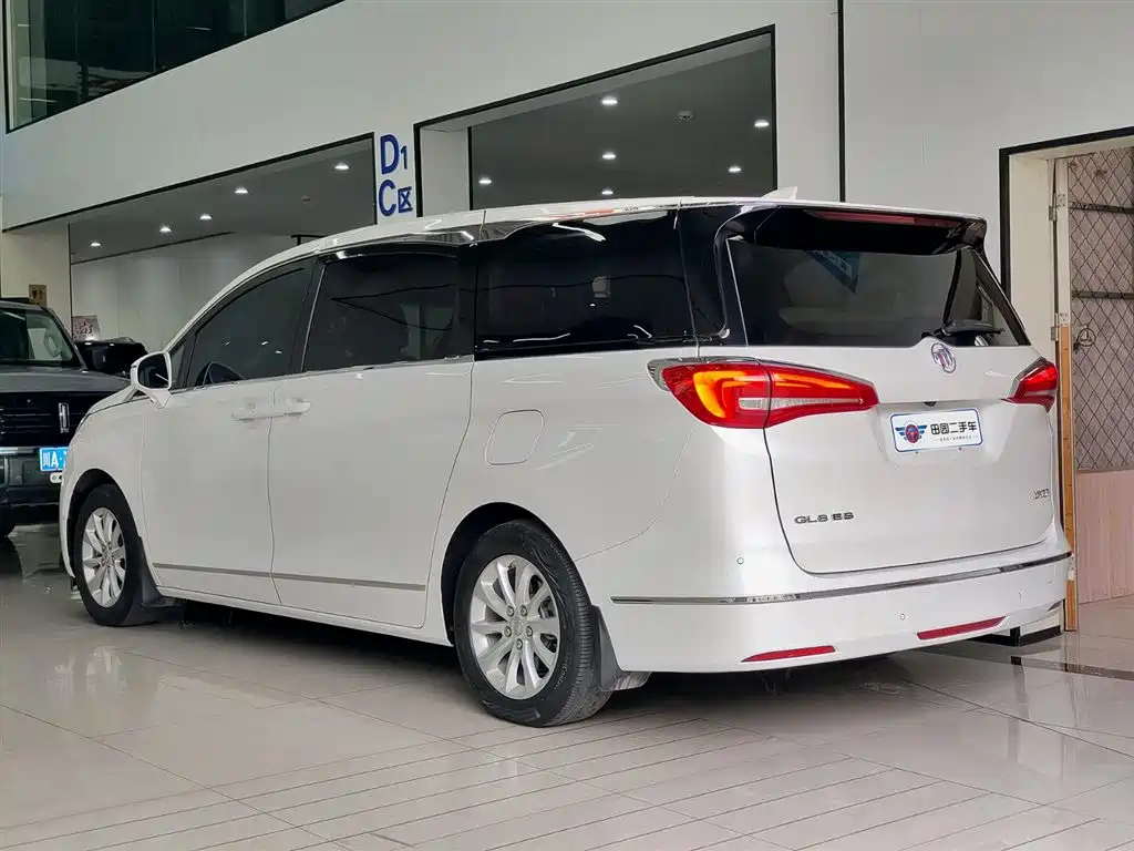 Buick GL8 2018 ES 28T Comfort Type China VI фото 4
