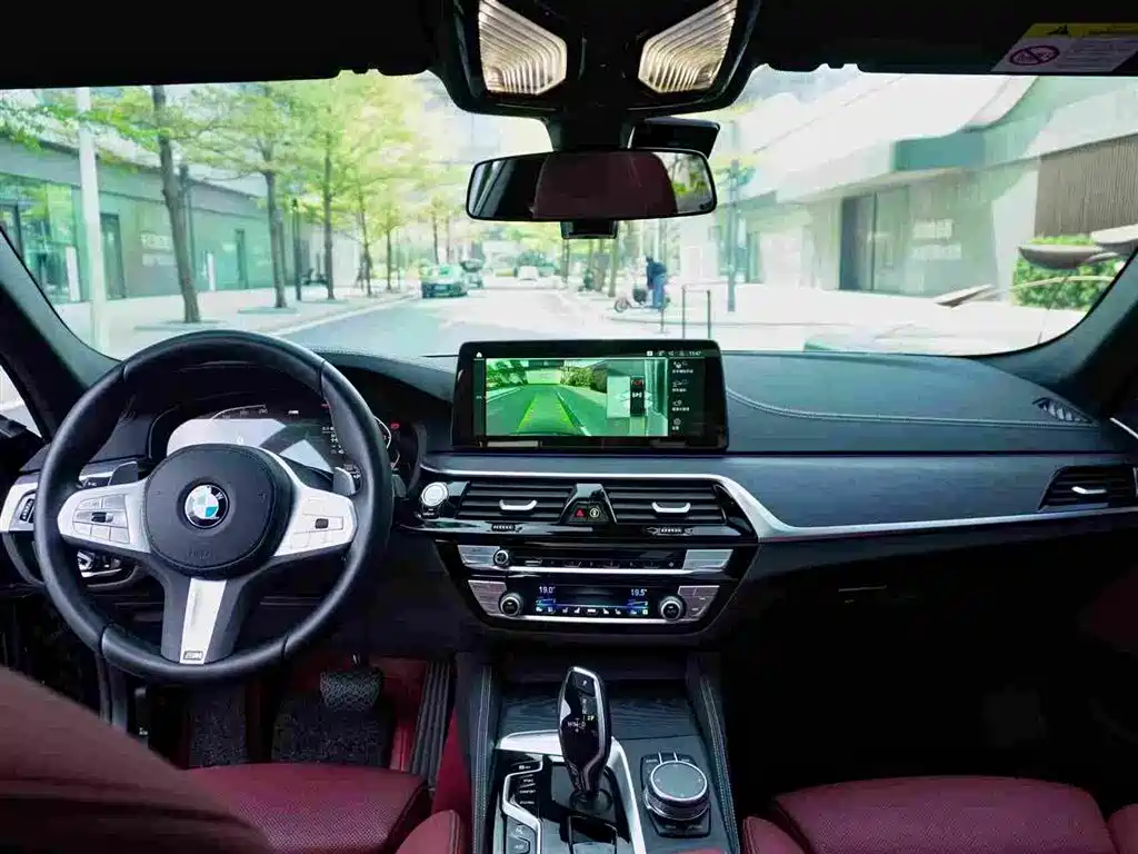 BMW 5 SERIES