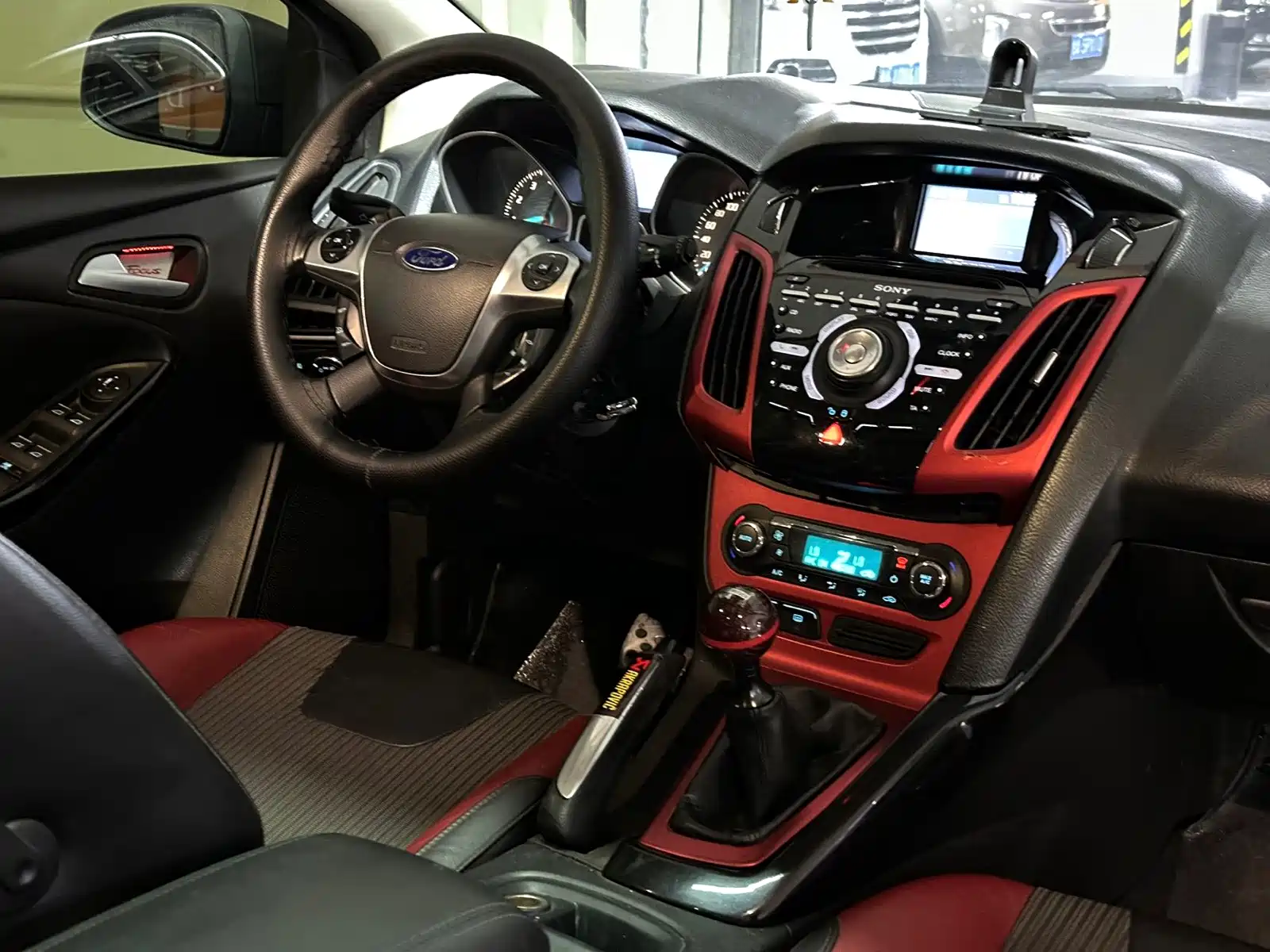 Photo 8 - Ford Focus
