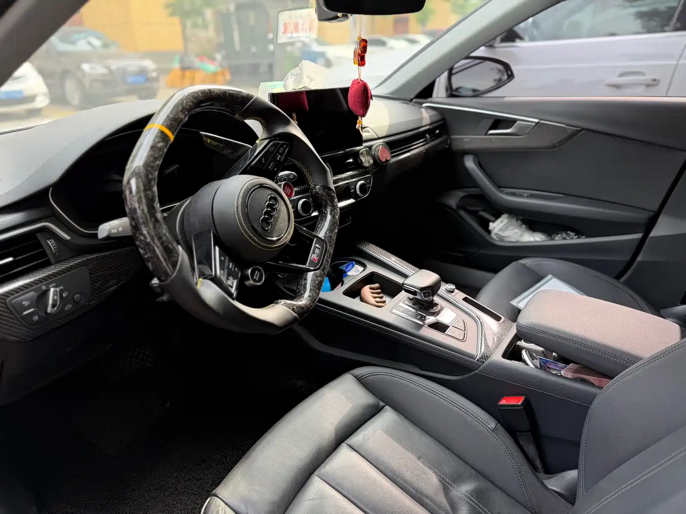 Audi A4 (Import) 2021 Avant 40 TFSI Pioneer Starlight Edition фото 4