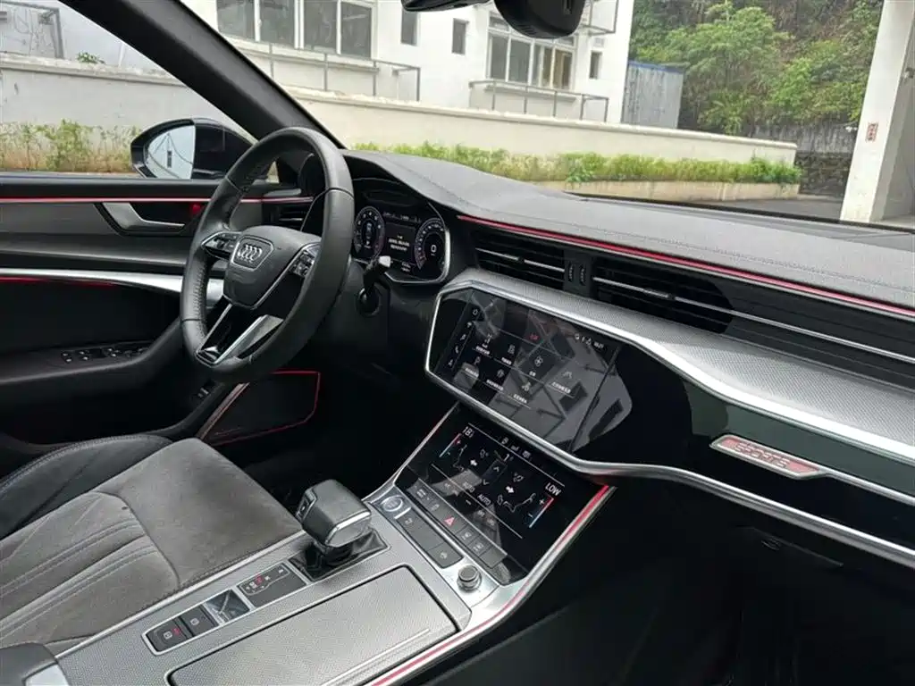 Audi A6L 2020 40 TFSI Luxury Dynamic фото 12