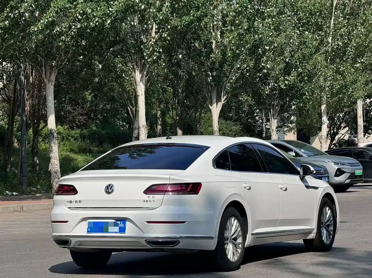 Photo 9 - Volkswagen CC