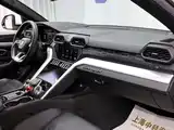 Фото 22 - Lamborghini Urus