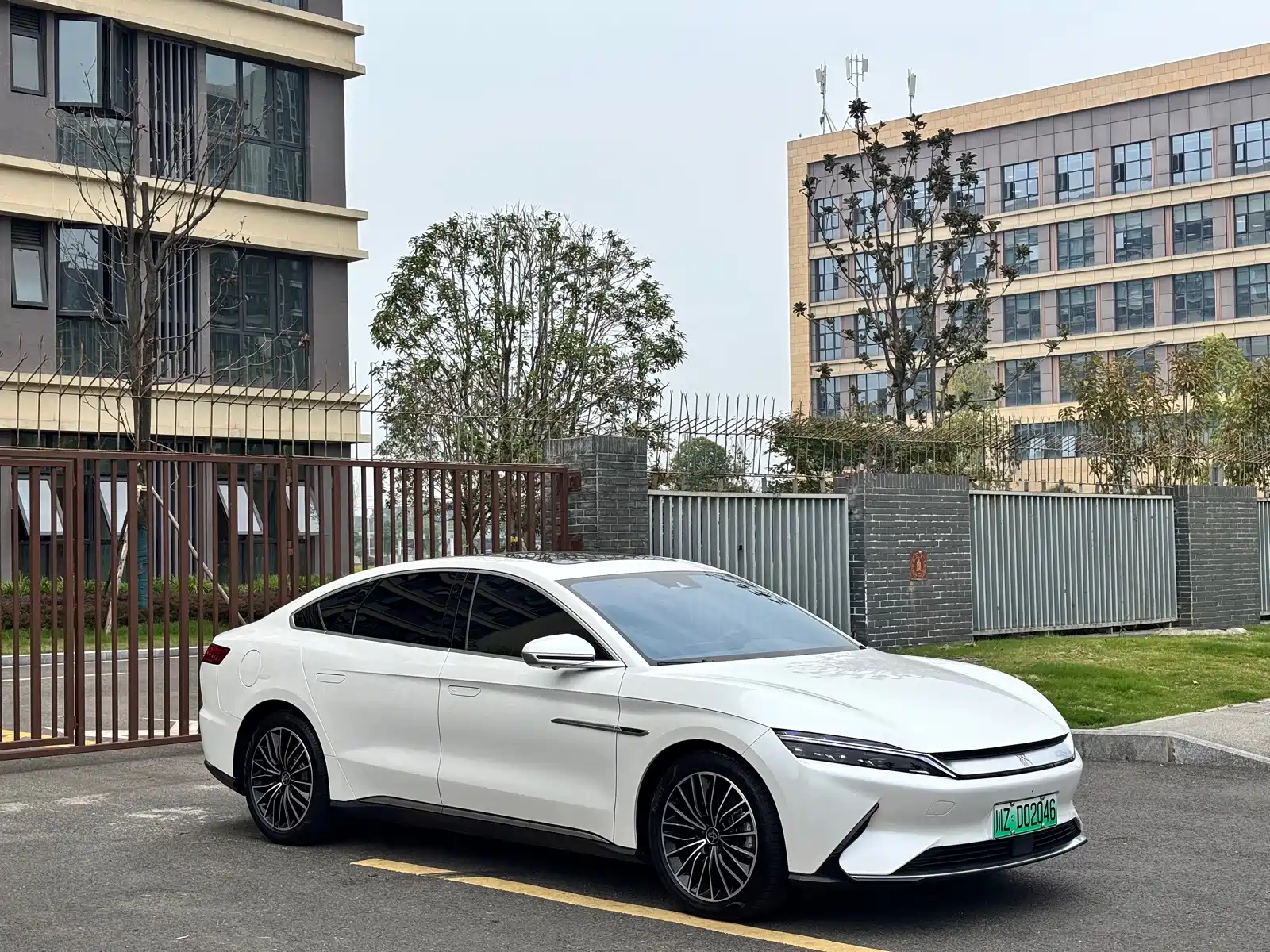 Фото 3 - BYD Han