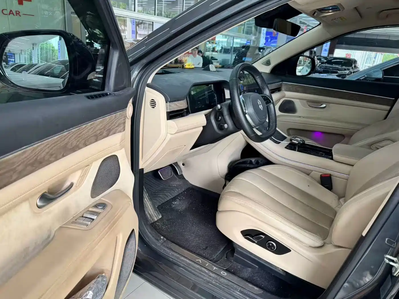 Aito M7 2022 2022 1.5T AWD Luxury Edition