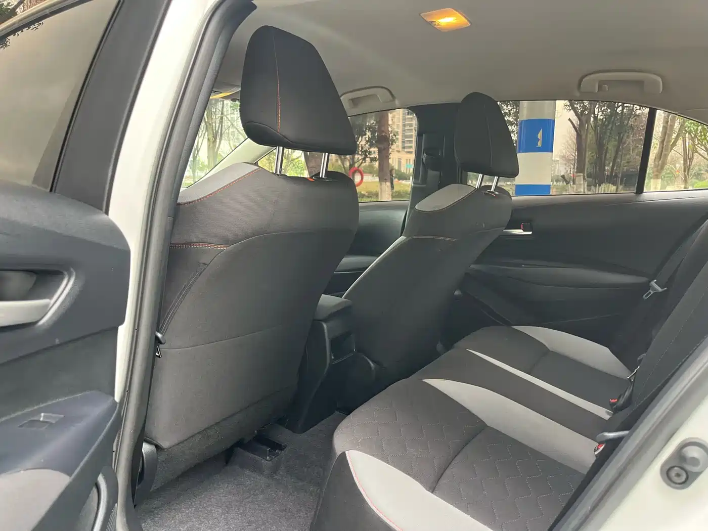 Toyota Corolla 2023 1.2T Pioneer Edition фото 9