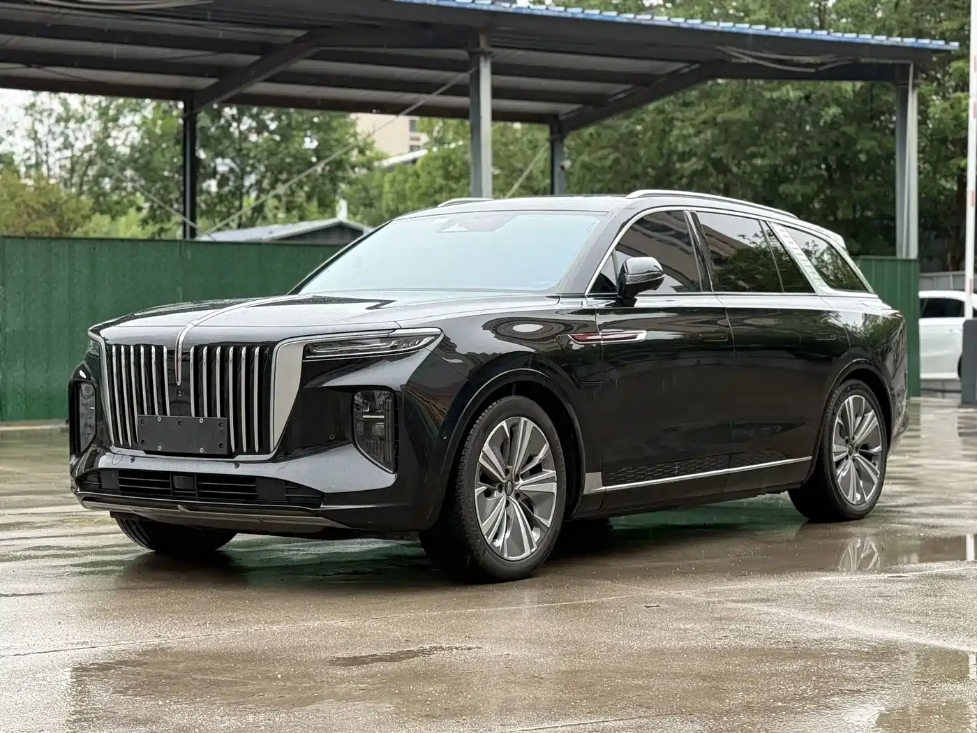 Hongqi E-HS9 2022 660km Qi Chang Edition (6-seater)