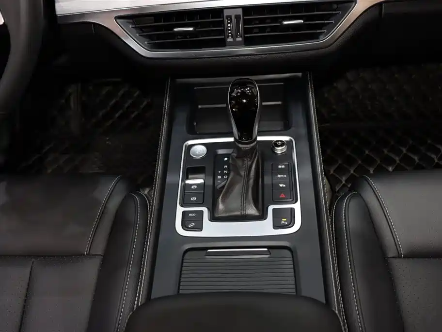 BYD Tang 2018 2.0T Automatic Smart Connection Noble Edition 7-Seater China V фото 16