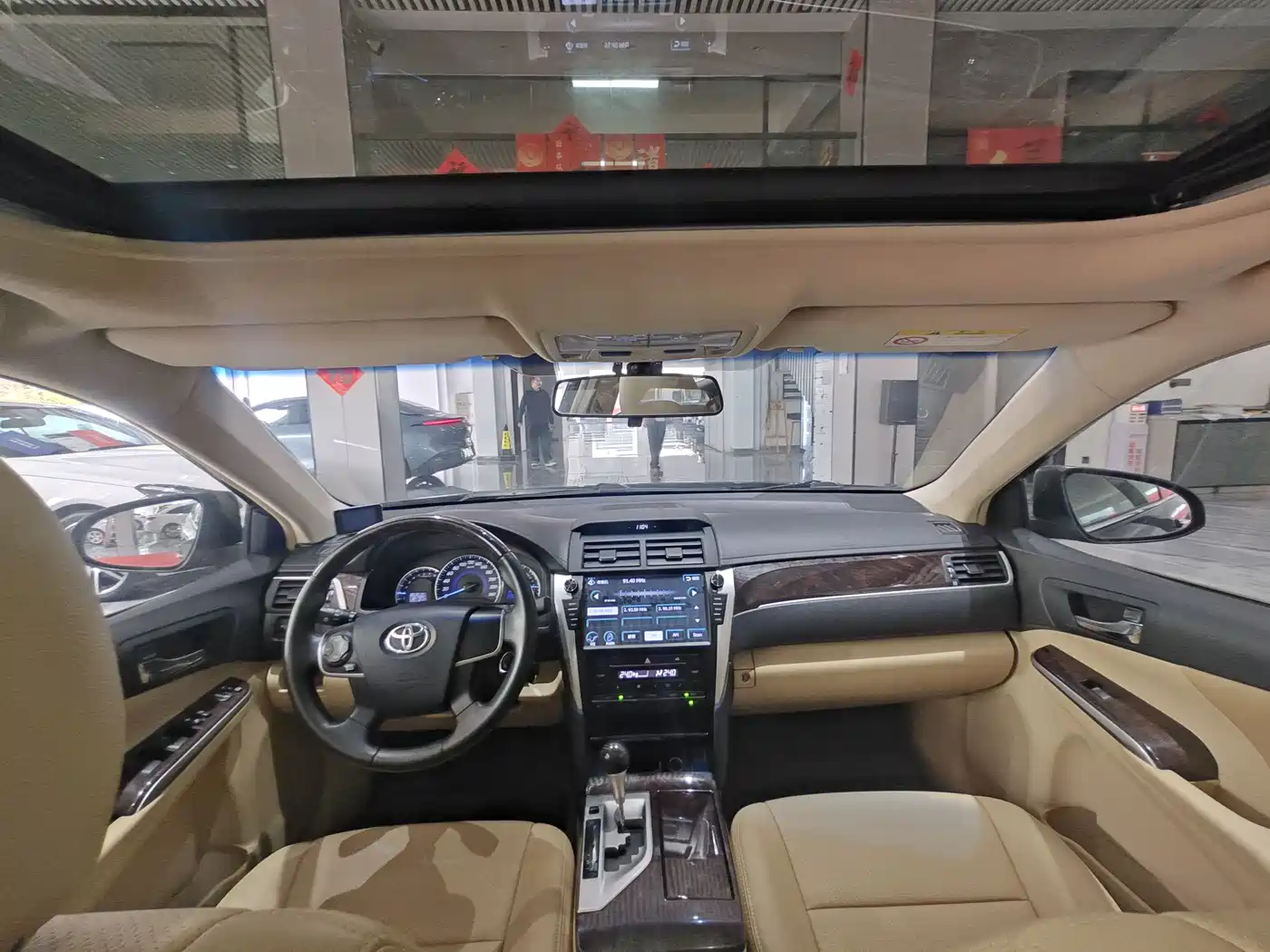 Toyota Camry 2015 2.0E Elite Edition фото 14